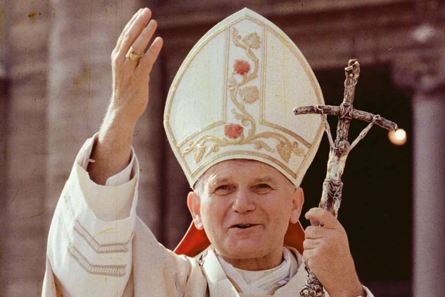 Đức Thánh Cha Phanxicô sẽ dâng thánh lễ tại ngôi mộ thánh Giáo hoàng Gioan Phaolô II vào ngày sinh nhật thứ 100 của thánh nhân
